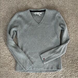 Tommy Hilfiger Y2K V-Neck Cotton Sweater in Light Gray